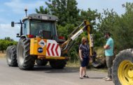 La Diputació desbrossa els principals camins rurals de Benicarló