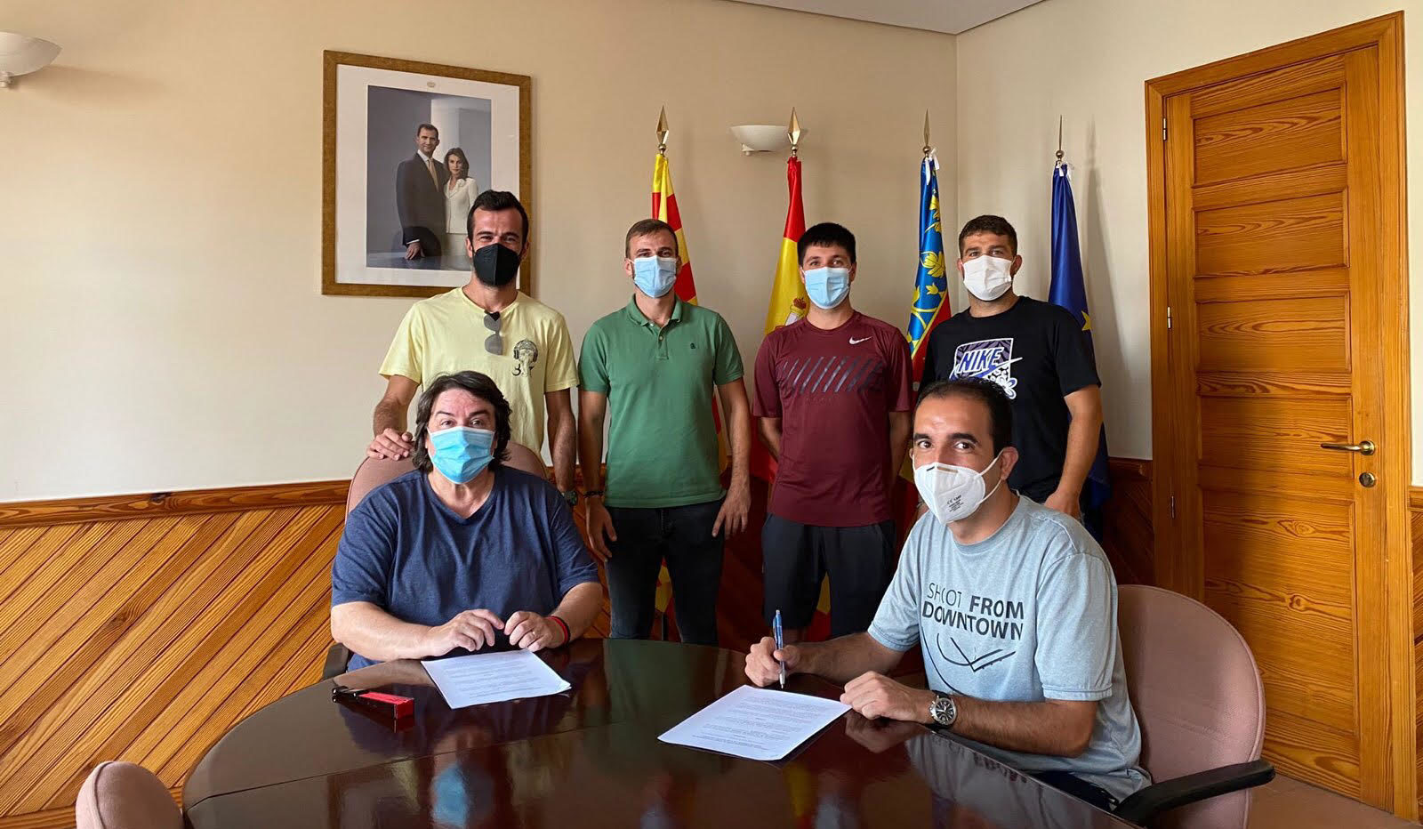 L'Ajuntament de les Coves de Vinromà i el Club de Pàdel signen un conveni de col·laboració