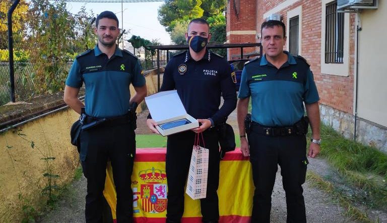La Guàrdia Civil de Benicarló fa un agraïment al Policia Local de Càlig