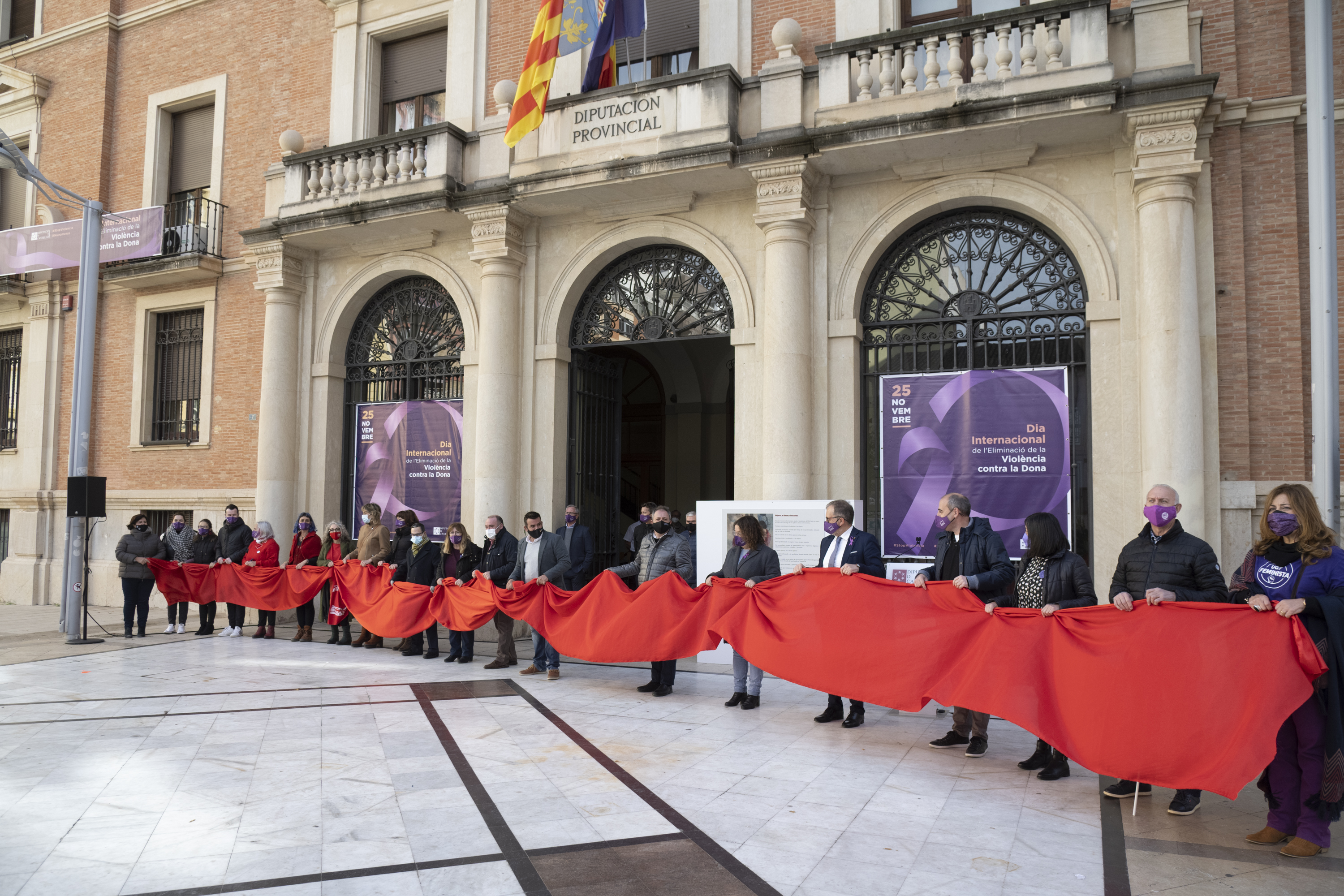 Martí demana la màxima implicació d'homes i joves en la batalla per a erradicar la violència masclista