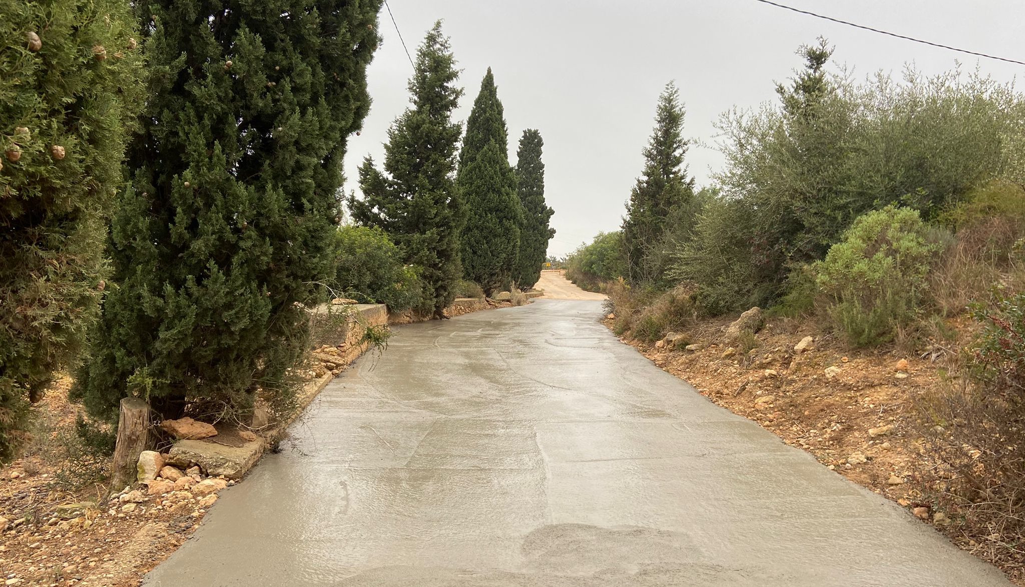 Alcalà-Alcossebre realitza millores de pavimentació en tres camins rurals