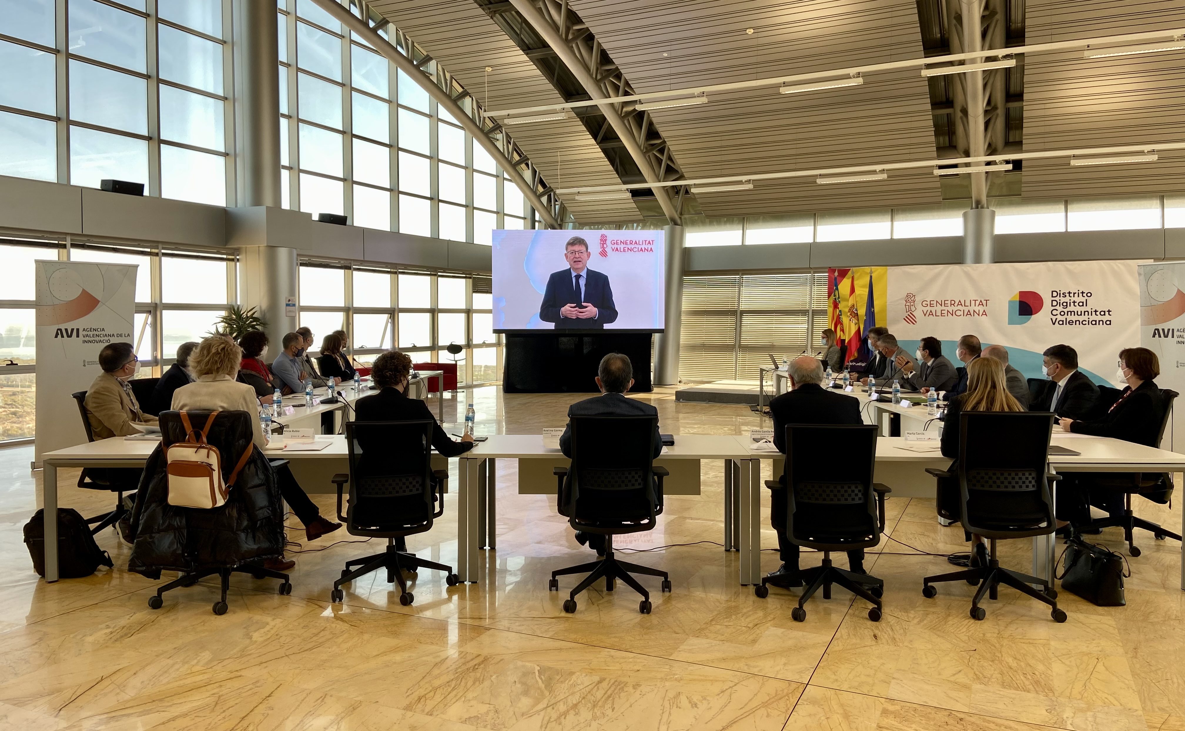 Puig anuncia un pla per a reduir les emissions de CO₂ en les empreses