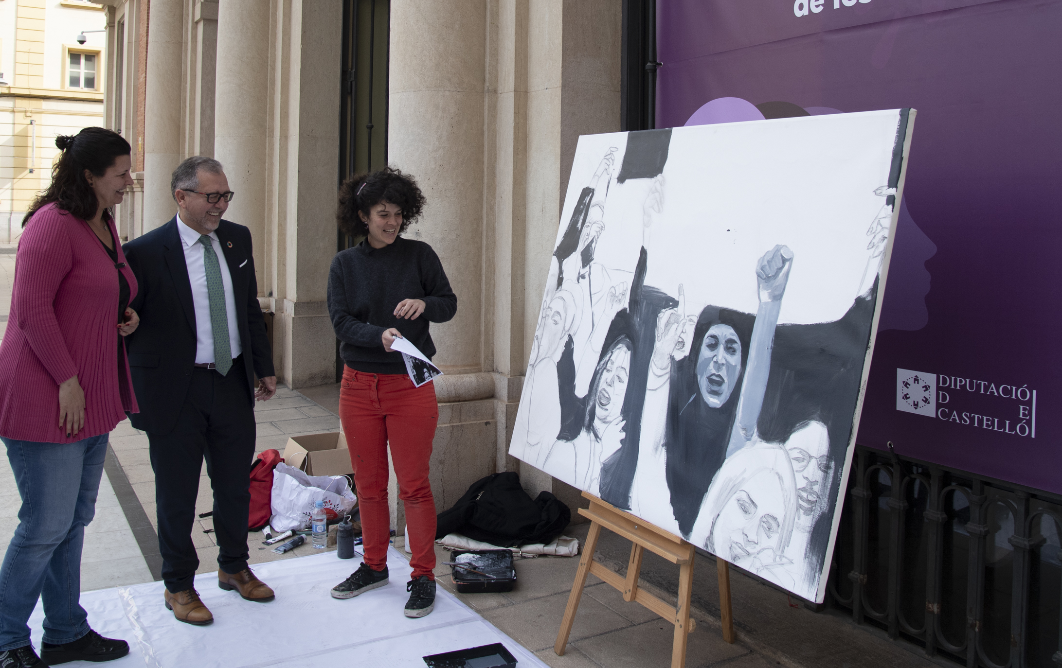 Martí advoca per propiciar un canvi social que promoga la igualtat efectiva entre dones i homes