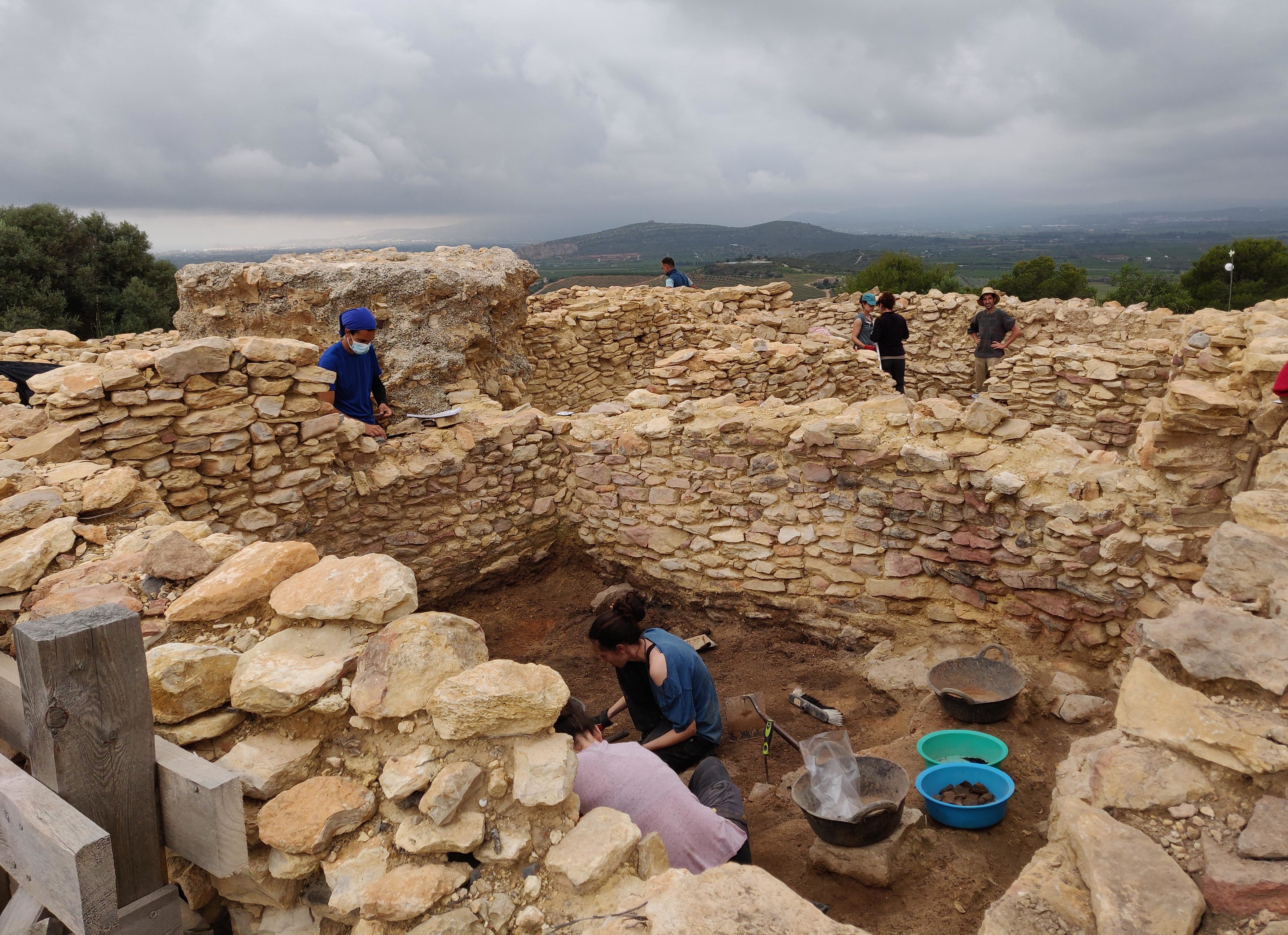 La Diputació anuncia noves excavacions al jaciment iber del Puig de la Misericòrdia de Vinaròs