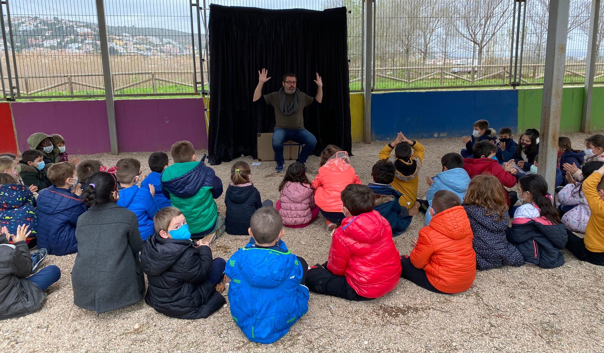 La Biblioteca de Peníscola porta a l'escola diverses activitats d'animació a la lectura