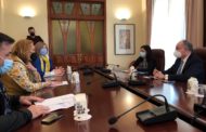 Calabuig es reuneix amb les associacions ciutadanes ucraïneses a la província