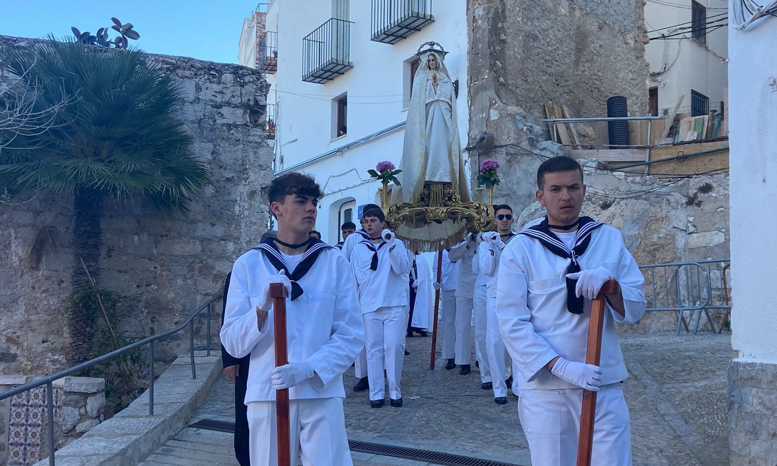 Emotiva Missa i Processó de «l'Encontre» a Peníscola