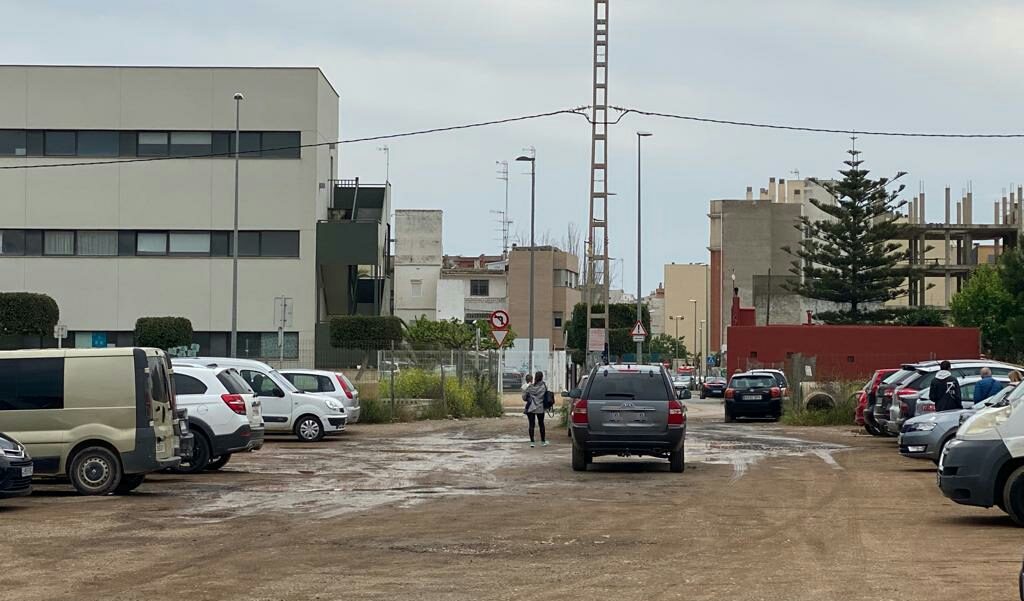 Compromís denúncia l'estat de l’aparcament de l’entorn del Centre de Salut de Benicarló