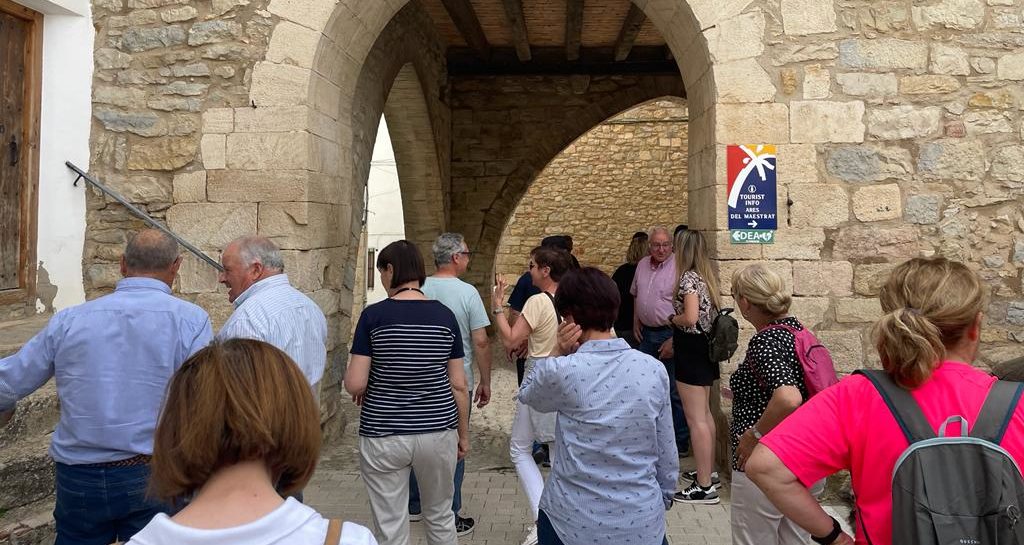 Ares planeja la rehabilitació de l'entorn urbà amb l'opinió del veïnat