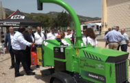 Rossell aprofita la Fira de Sant Josep per a presentar la nova desbrossadora per a les restes de poda