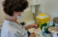 Sanitat administra quasi 5.000 dosis de la vacuna per a previndre l'herpes zòster en la població adulta de risc