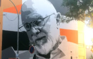 L'autor de «L'Estel del Collet» agraeix el mural que amb el seu rostre s'ha pintat al costat de la Biblioteca