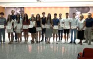 Caixa Benicarló destina a través de la seua Fundació 12.000 euros a 12 estudiants amb la beca «Excel·lent»