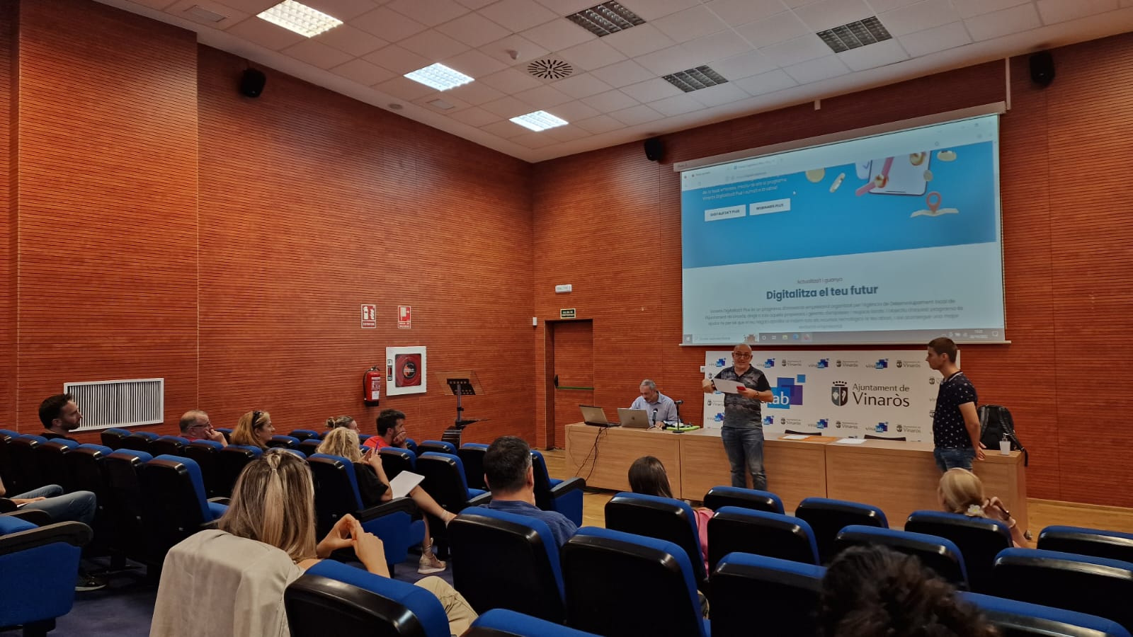 18 negocis impulsen la seua transformació digital amb el programa «Vinaròs Digitalitzat Plus»