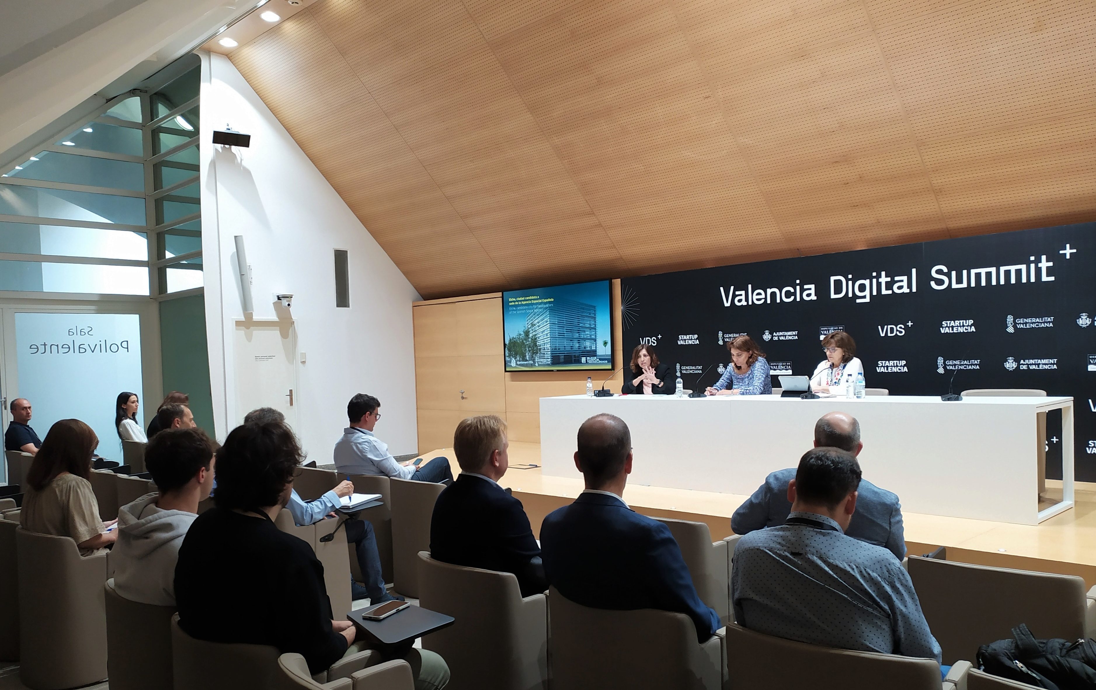 L'aeroport es projecta com una infraestructura estratègica per a projectes aeroespacials