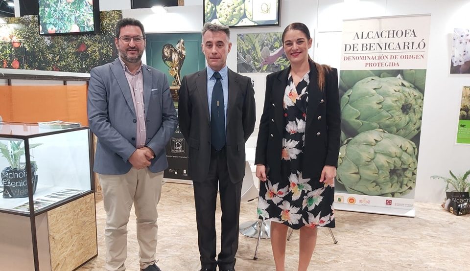 El ministre Planas i la consellera Mollà recolzen a la Carxofa de Benicarló en la Fira Fruit Attraction