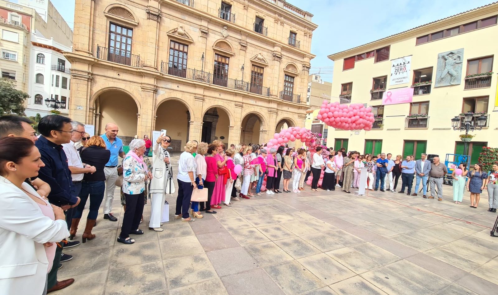 L'AECC recorda al quasi mig miler de dones que són diagnosticades cada any amb càncer de mama