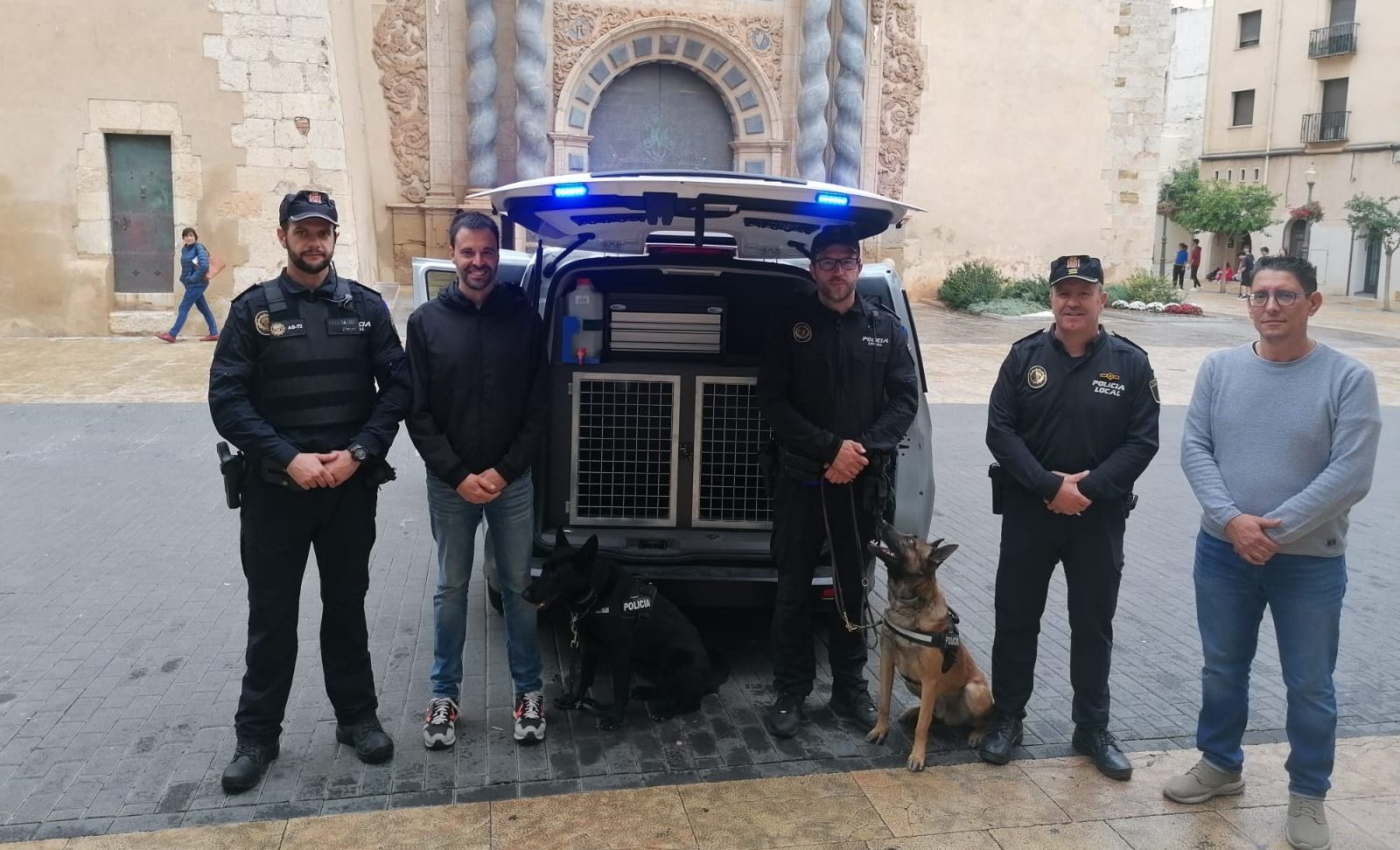 Vinaròs adquireix un nou vehicle per a la Unitat Canina de la Policia Local