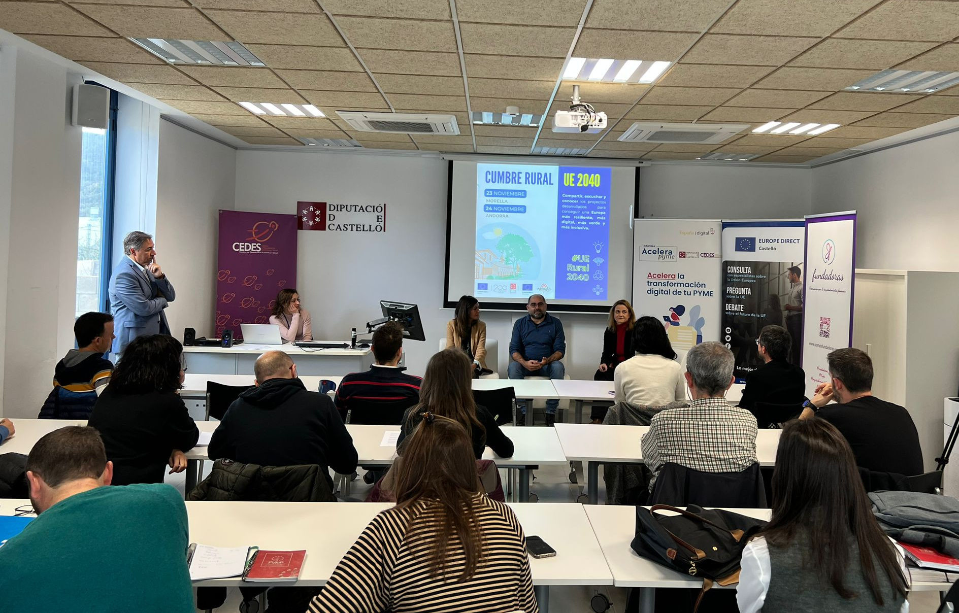 Ferrando inaugura la cimera rural 2040 al CEDES de Morella per unir la innovació i digitalització en l’interior