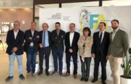 La I Trobada Empresarial d'Alcalà-Alcossebre reuneix a experts que debaten sobre el futur de l'economia local