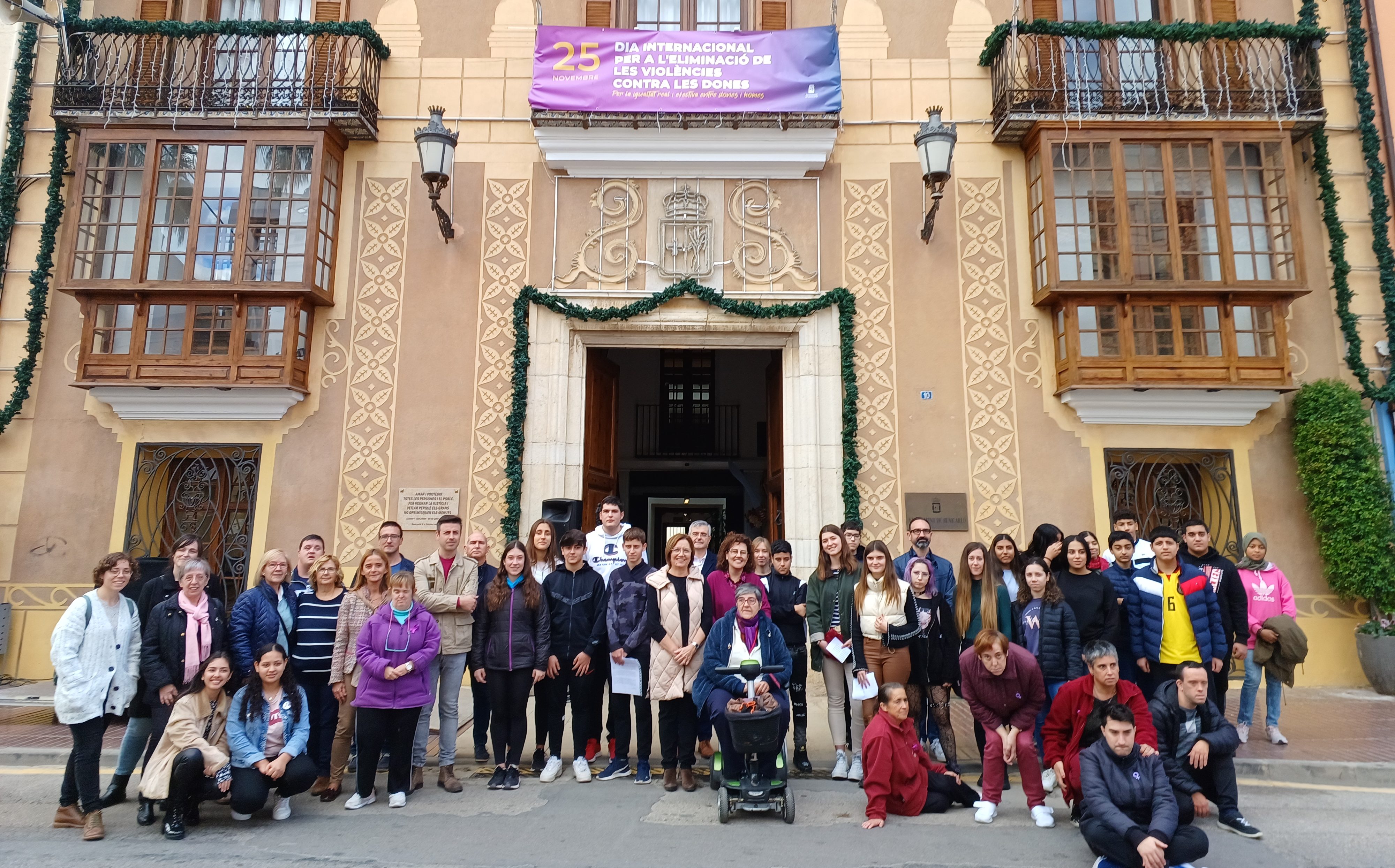 Benicarló expressa la seua condemna i rebuig a la violència masclista