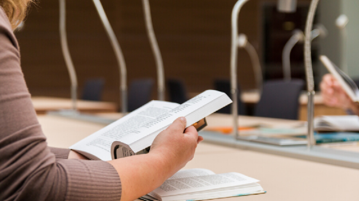 Més de 24.000 persones acudiran el diumenge al primer examen per a accedir a 3.817 places d'infermeria