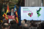 Sanz assisteix a la inauguració de l'exposició «Fonent Creencies» en el Museu de Belles Arts