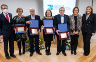 El COMCAS entrega els premis a la trajectòria dels doctors Carda, Sidro, Usó i López-Farnós