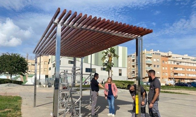 Nova pèrgola en la plaça Mossén Tomàs de Benicarló