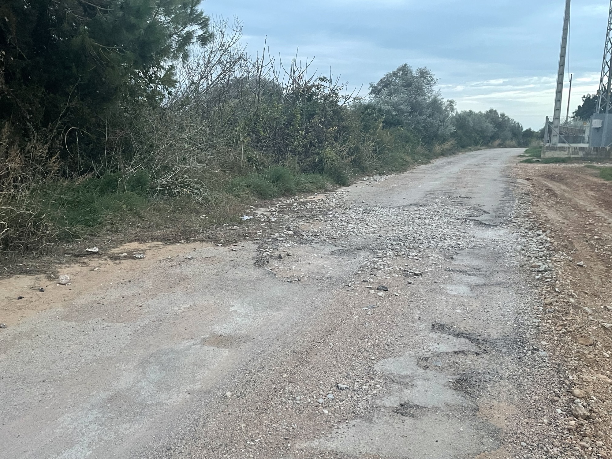 S’inicien les feines d’adequació de l’asfalt dels camins Cometes i Melilles de Vinaròs
