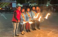 Peníscola acull la desfilada de cavalleries i encén la foguera de Sant Antoni