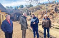 El senador Alberto Fabra visita la Torre d'en Besora per a interessar-se per les necessitats del municipi