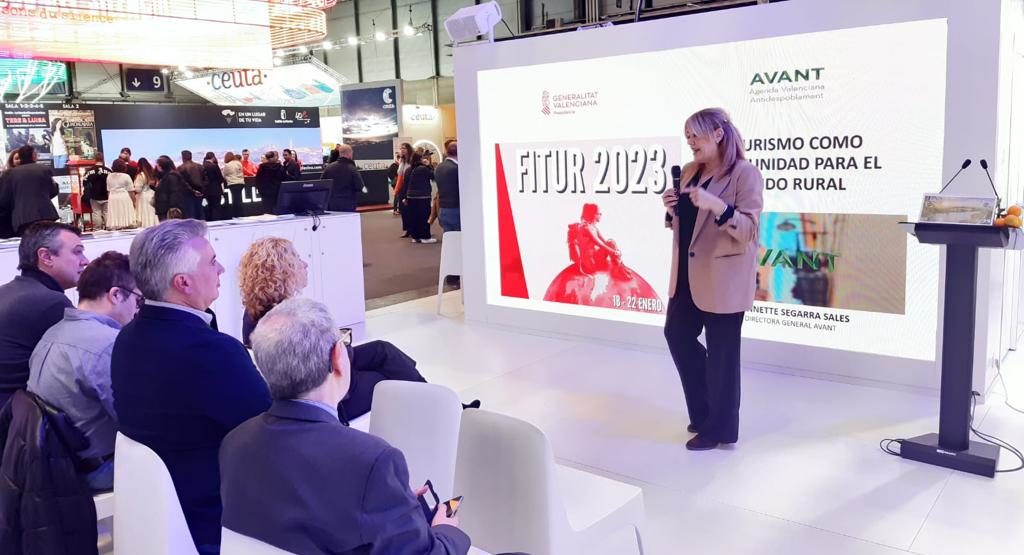 El Consell dona a conèixer la «Ruta 99» i la Xarxa Punts Nets AVANT en Fitur