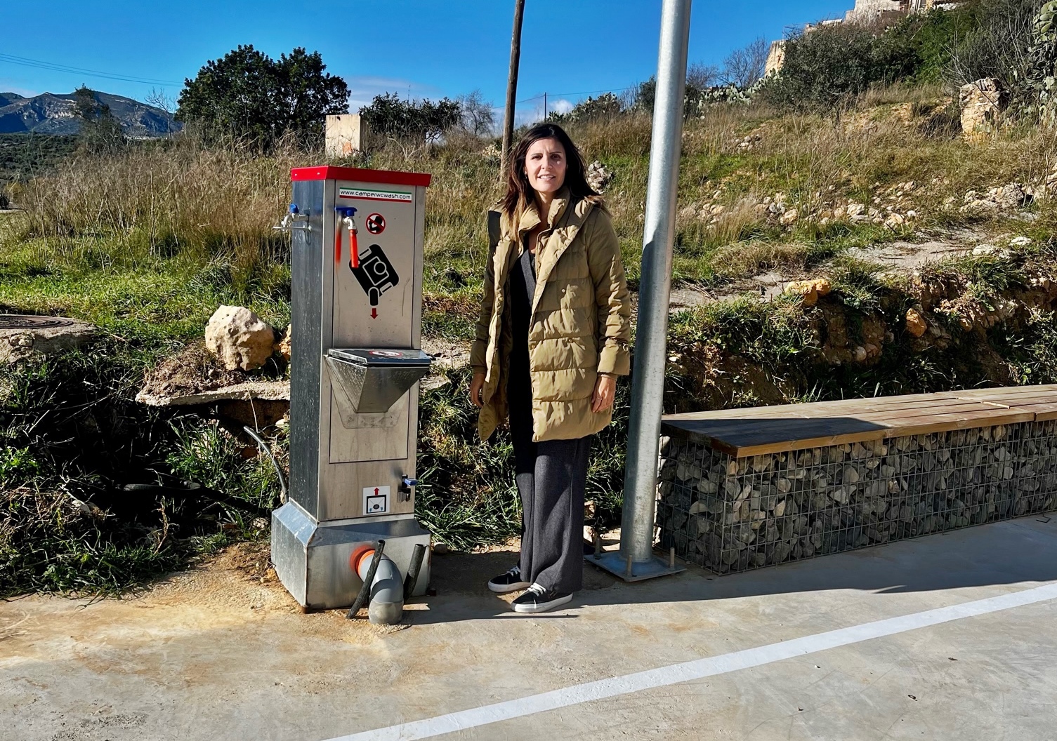 Canet lo Roig crea una zona d'aparcament per a autocaravanes