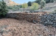 Ares inverteix 10.000 euros en la reparació dels murs de pedra en sec del Barranc dels Molins