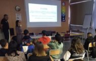 Xarrades de la Policia Local d'Alcalà-Alcossebre per a conscienciar sobre el perill de les addiccions