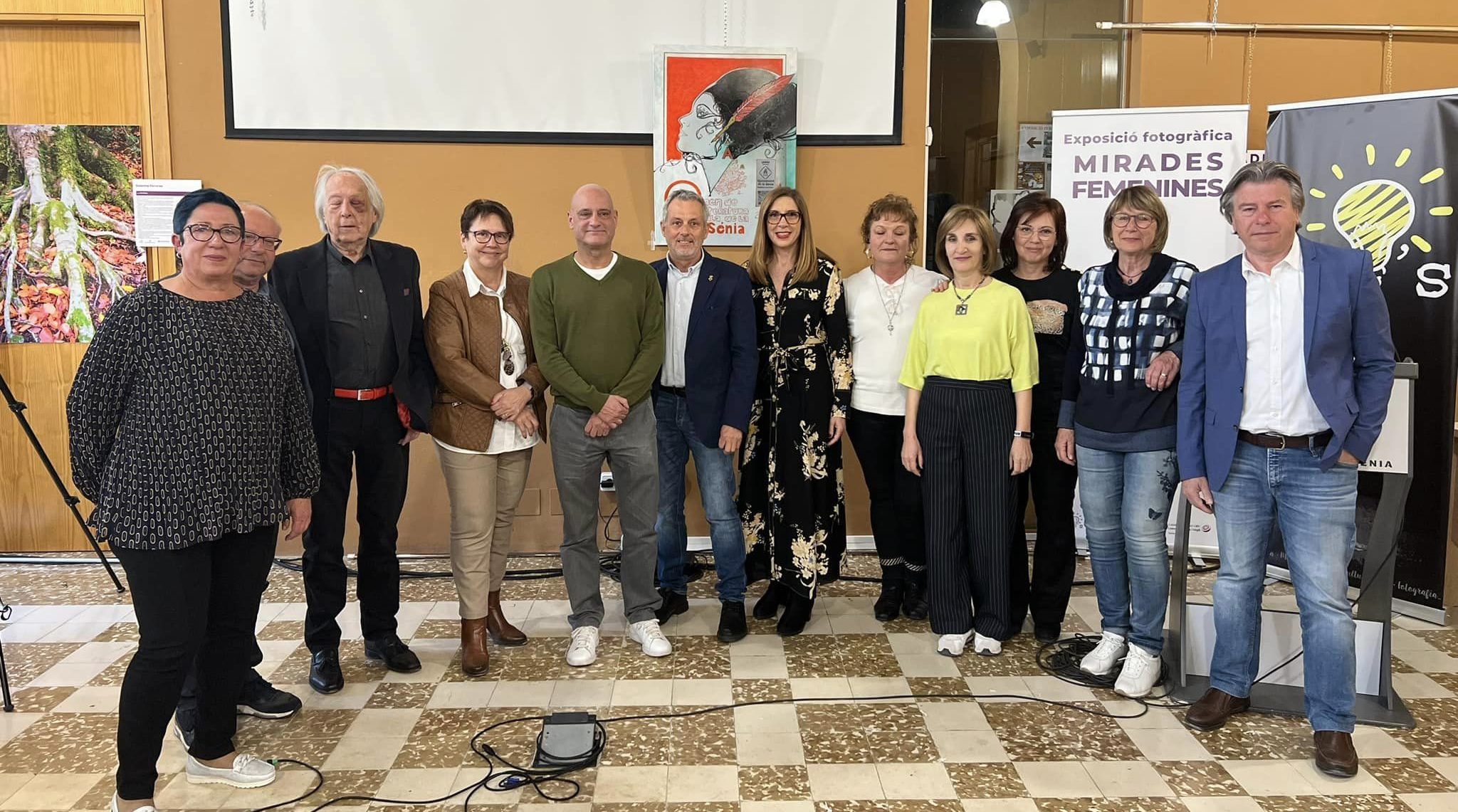 Entrega de premis del Primer Concurs Literari «Vila de la Sénia»