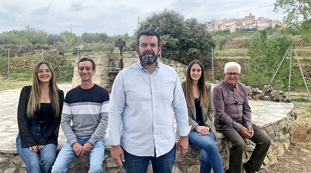David Vicente s'envolta «d'un grup de veïns compromesos amb el futur de La Torre d'en Besora»