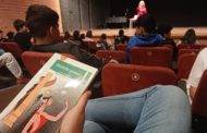 «Autors a les aules» reuneix a més de 250 alumnes al voltant de la literatura a Benicarló