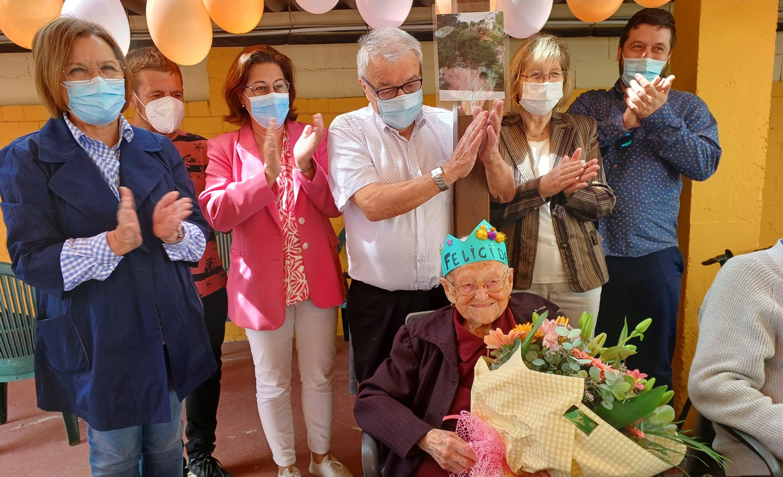 L'alcaldessa de Benicarló felicita a Maria Gas Bernat pels seus 100 anys