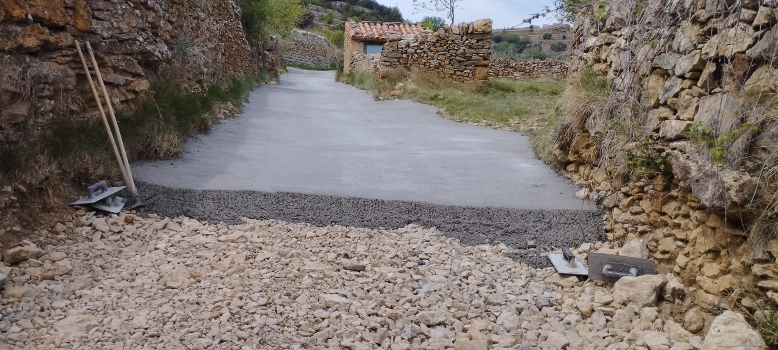 Vilafranca asfalta la baixada al Maset