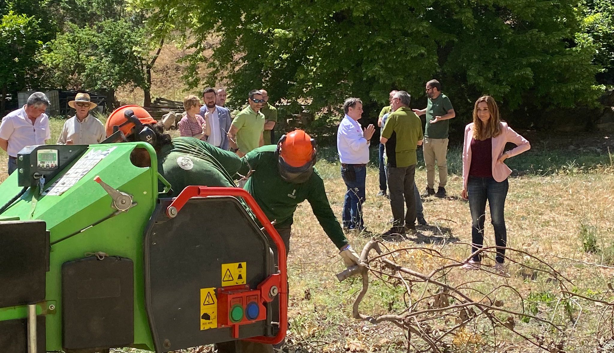 Transició Ecològica continua amb la biotrituració de restes agrícoles en zones properes a parcs naturals