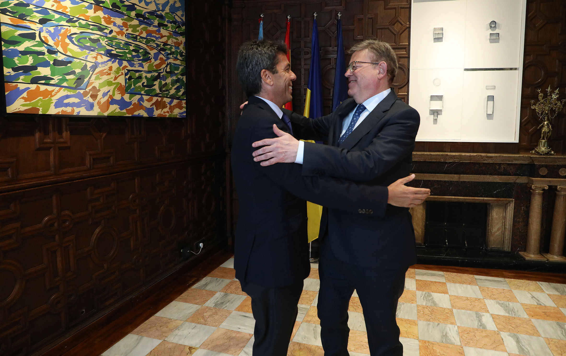 Ximo Puig ha mantingut una reunió amb el candidat del PP a la Presidència de la Generalitat, Carlos Mazón