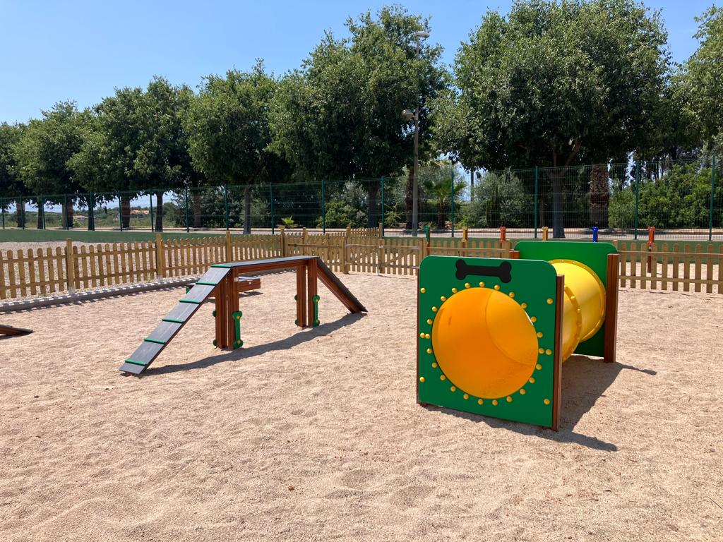 Alcossebre suma un nou parc caní a la zona de Llanera