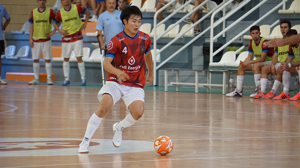 Shunta Uchida, primer fitxatge del Servigroup Peníscola 2023/2024