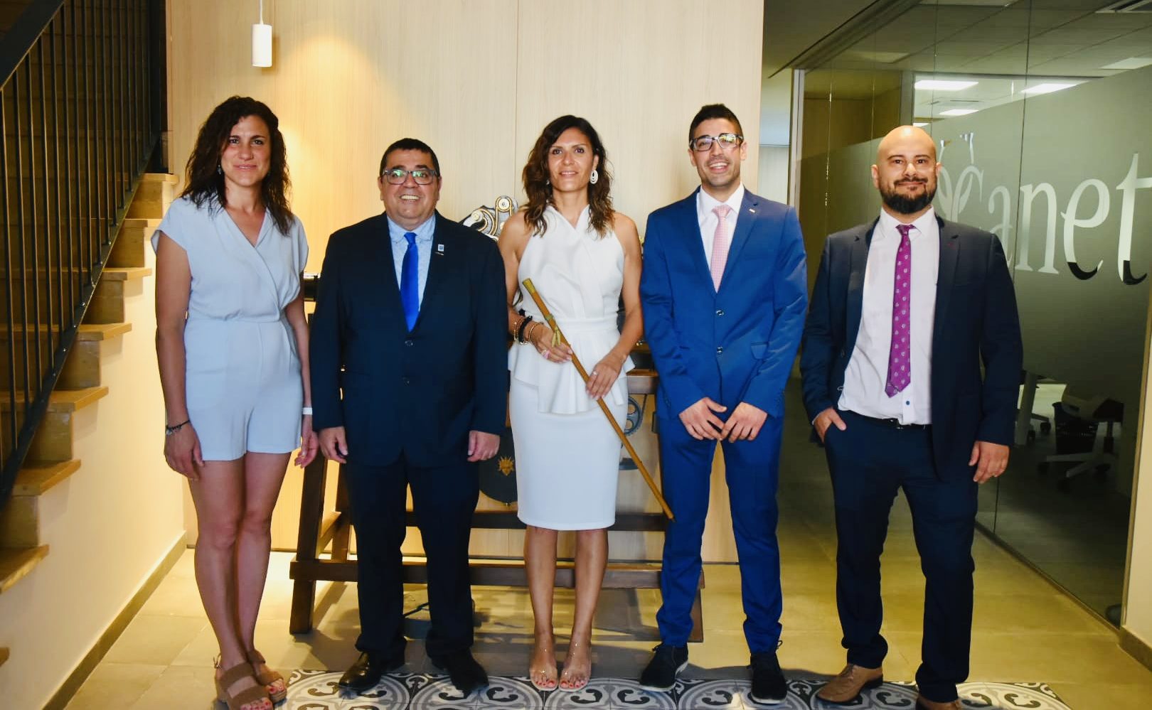 María Ángeles Pallarés torna a rebre la vara de comandament de l'Ajuntament Canet lo Roig