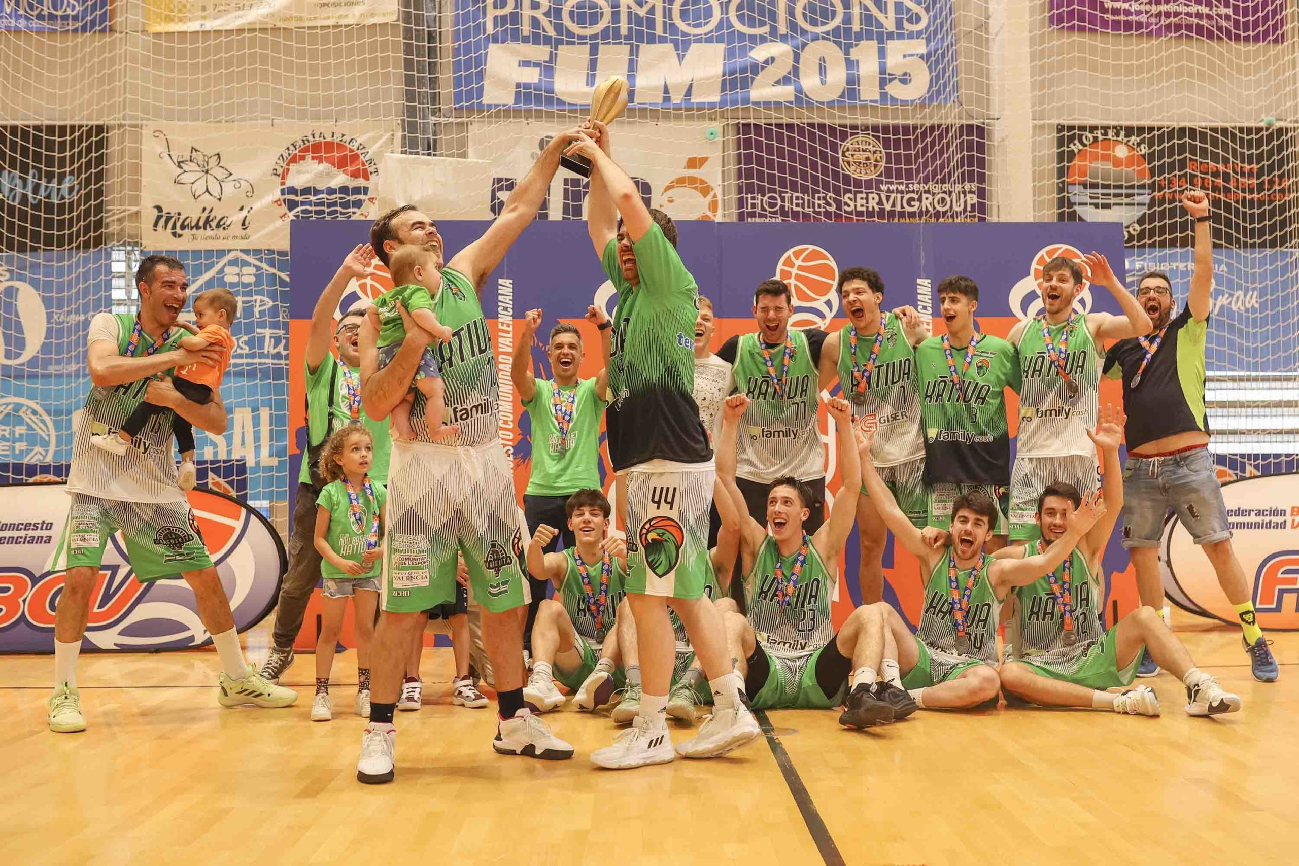 Family Cash NB Xàtiva es proclama a Peníscola campió de 1a Divisió de Bàsquet