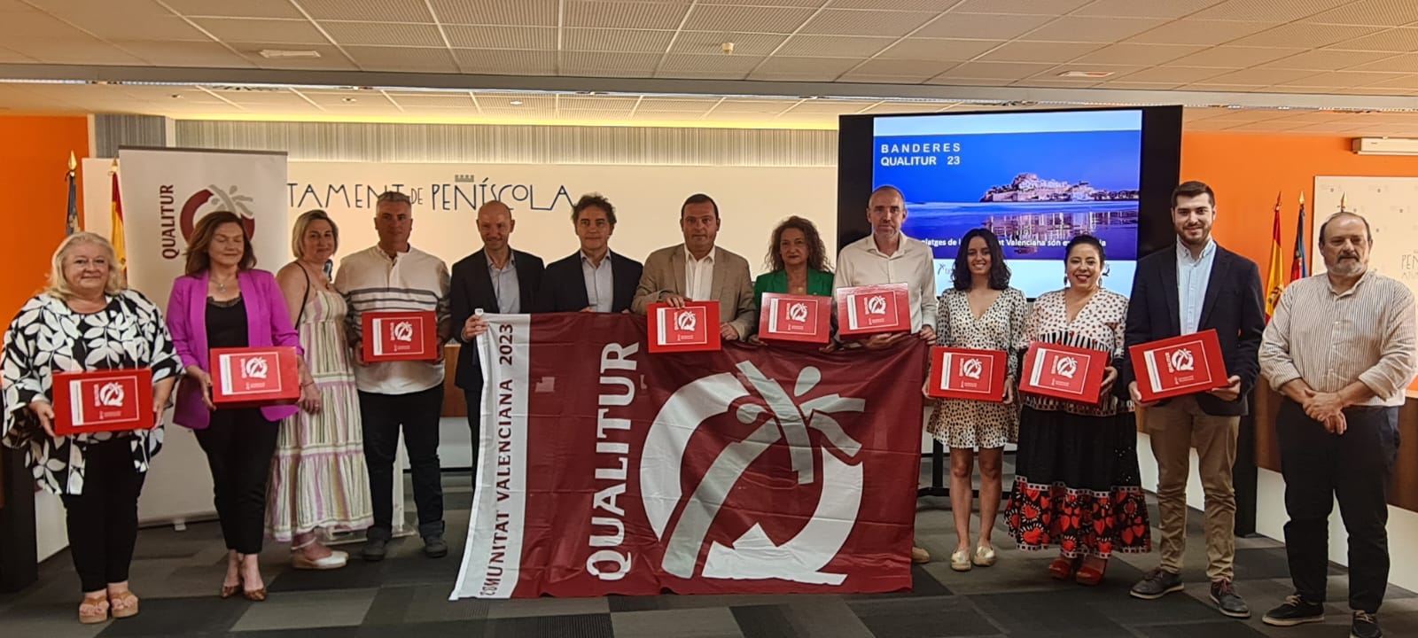 Turisme concedeix la Bandera Qualitur a 70 platges i cales d'11 municipis de la província