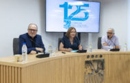 L'exconseller Font de Mora mostra la seua altra vocació: la literatura i el tango en el Col·legi de Metges