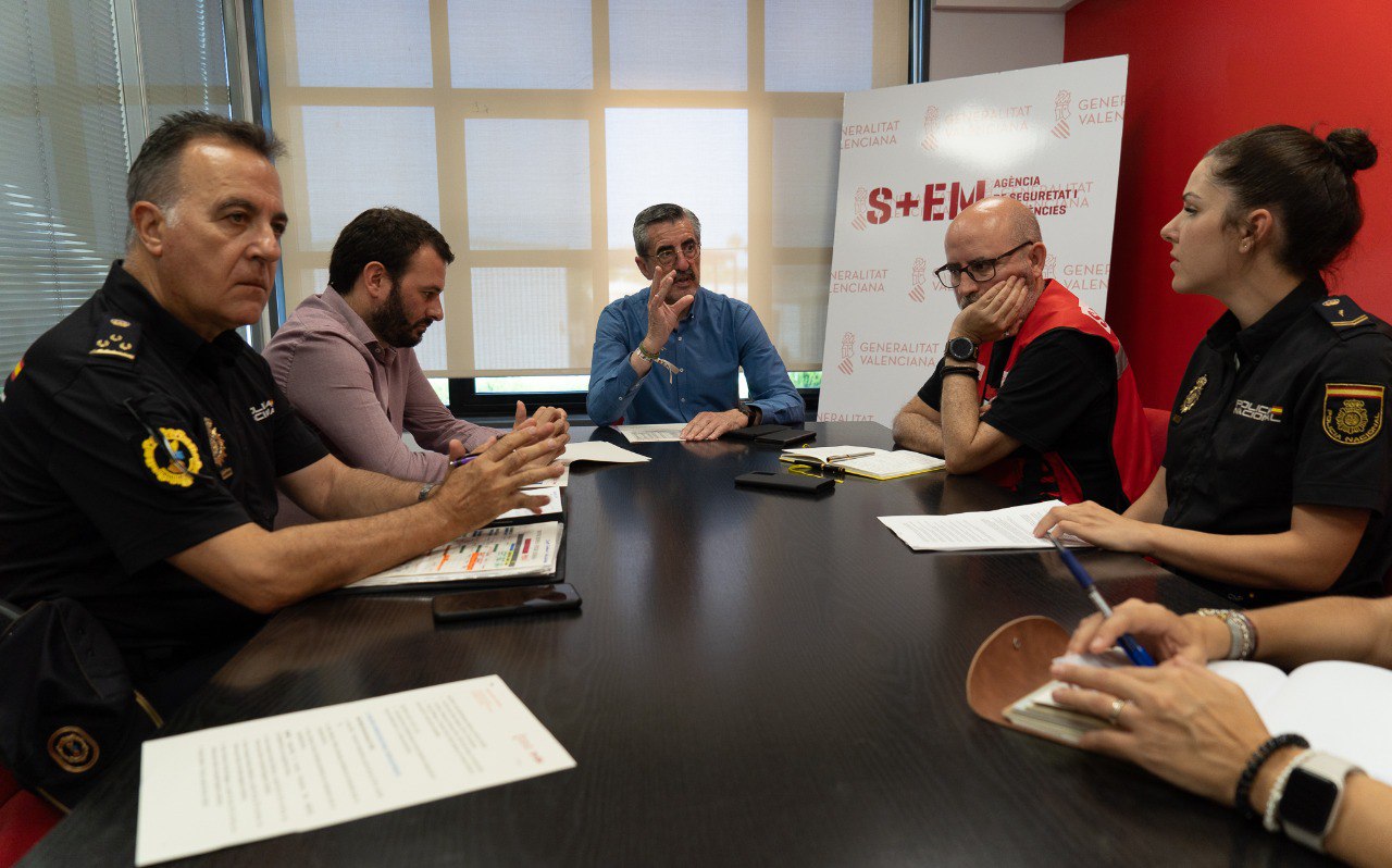 El telèfon d'emergències 1·1·2 Comunitat Valenciana es reforça en un 13% per la festivitat de Sant Joan